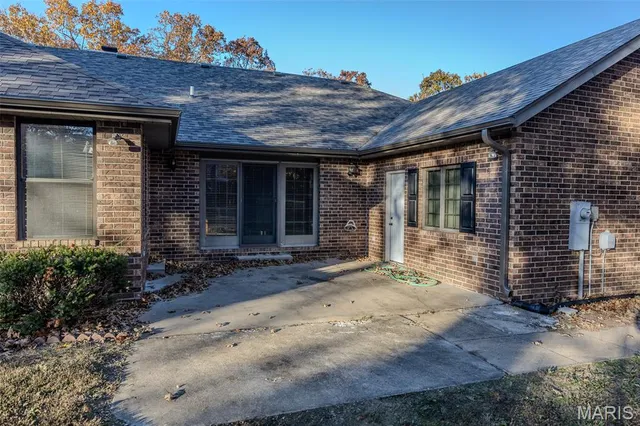 $399,900 | 25670 Open Ridge Lane, Lebanon, MO 65536