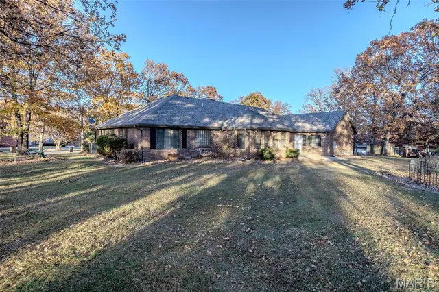 $399,900 | 25670 Open Ridge Lane, Lebanon, MO 65536