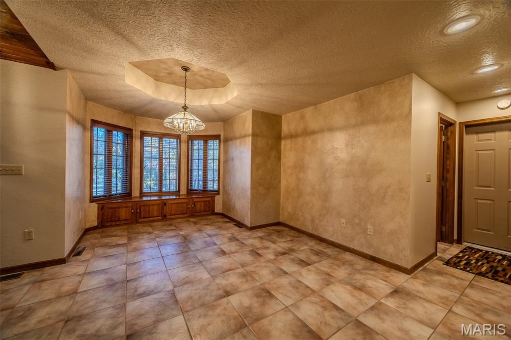 25670 Open Ridge Lane Lebanon, MO 65536 - Photo 6 of 60