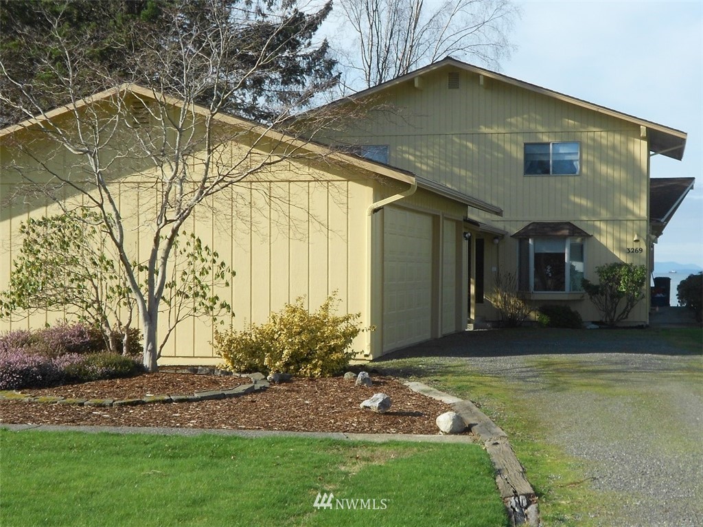 3269 Robertson Road Bellingham, WA 98226 - Photo 2 of 25 Gallery Image 2