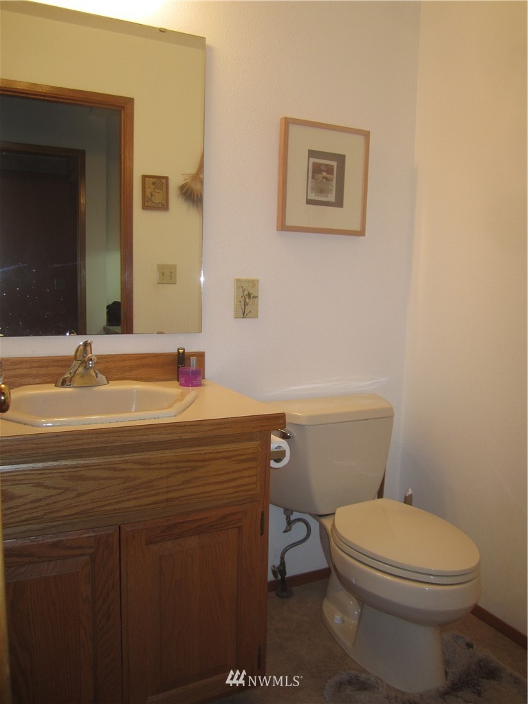 3269 Robertson Road Bellingham, WA 98226 - Photo 14 of 25 Gallery Image 14