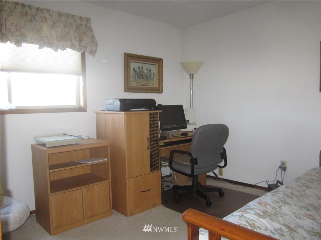 3269 Robertson Road Bellingham, WA 98226 - Photo 17 of 25 Gallery Image 17