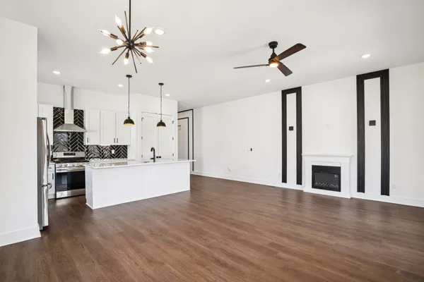 $3,500 | 2211 18th Avenue North, Nashville, TN 37208