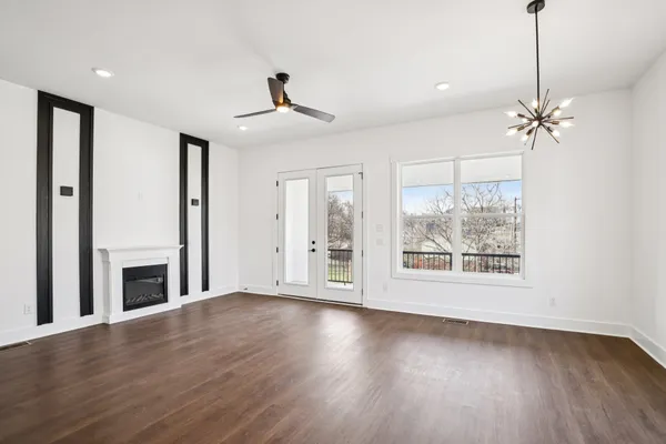 $3,500 | 2211 18th Avenue North, Nashville, TN 37208