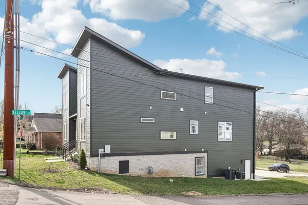 $3,500 | 2211 18th Avenue North, Nashville, TN 37208