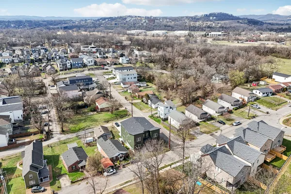 $3,500 | 2211 18th Avenue North, Nashville, TN 37208