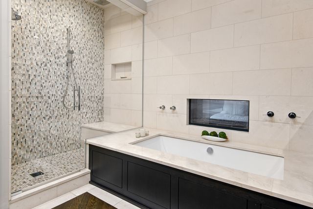 $4,100,000 | 438 West Eugenie Street, Chicago, IL 60614