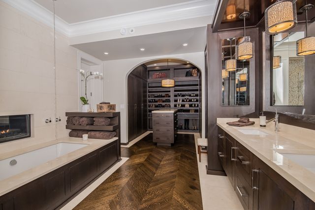 $4,100,000 | 438 West Eugenie Street, Chicago, IL 60614