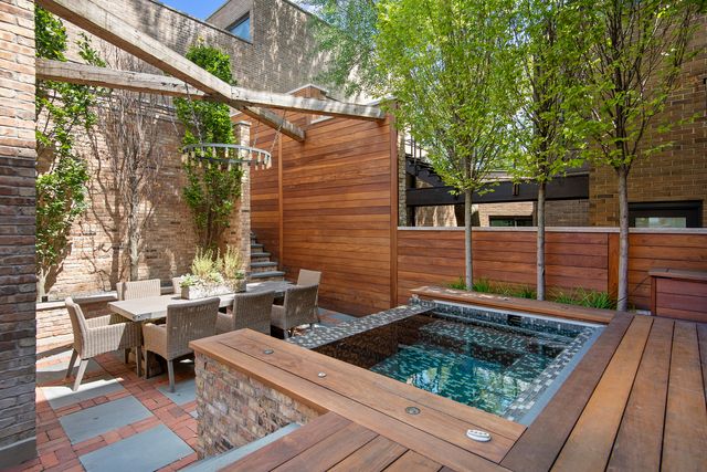 $4,100,000 | 438 West Eugenie Street, Chicago, IL 60614