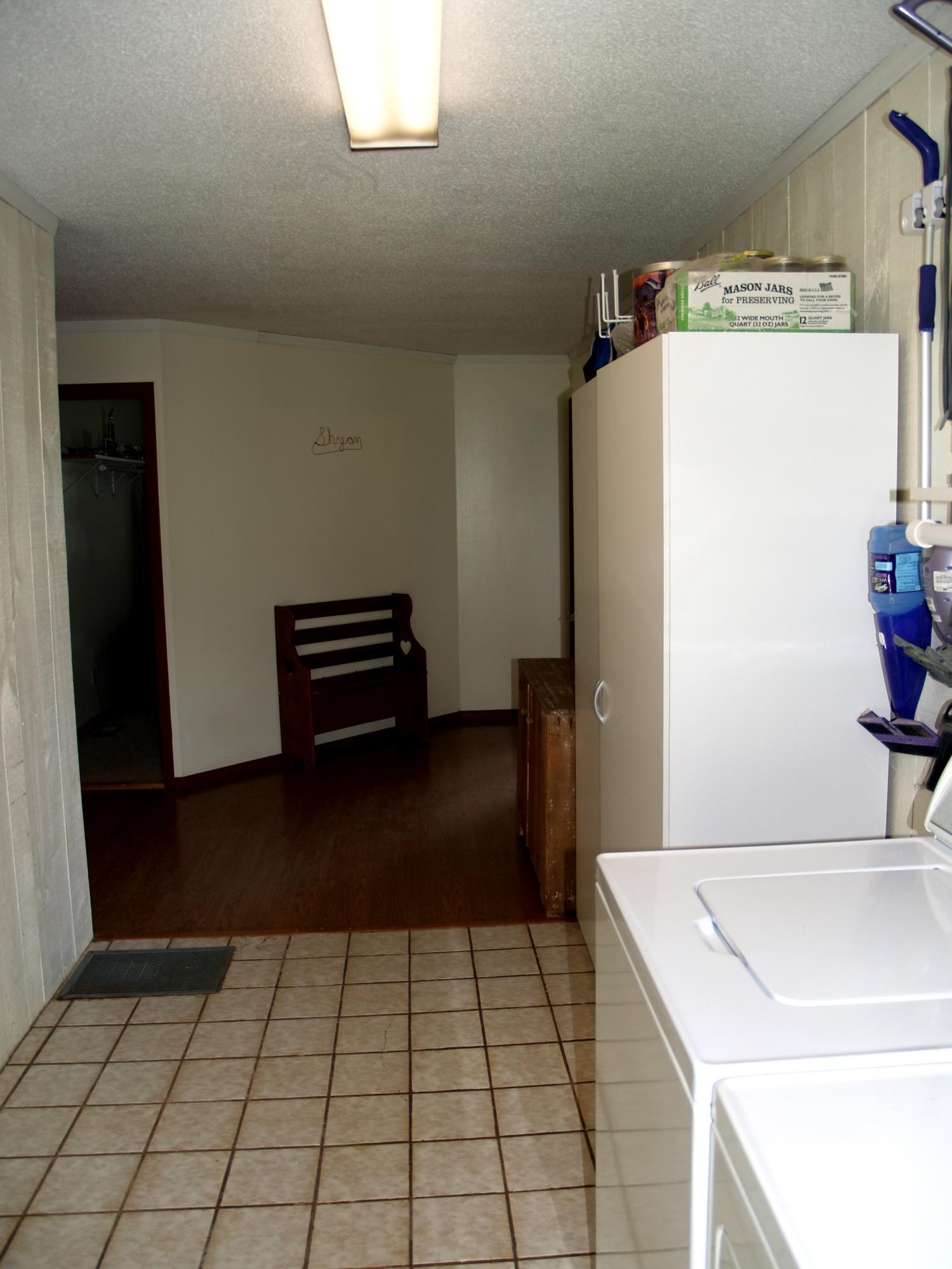 215 Disco Loop Road Friendsville, TN 37737 - Photo 21 of 40 Laundry