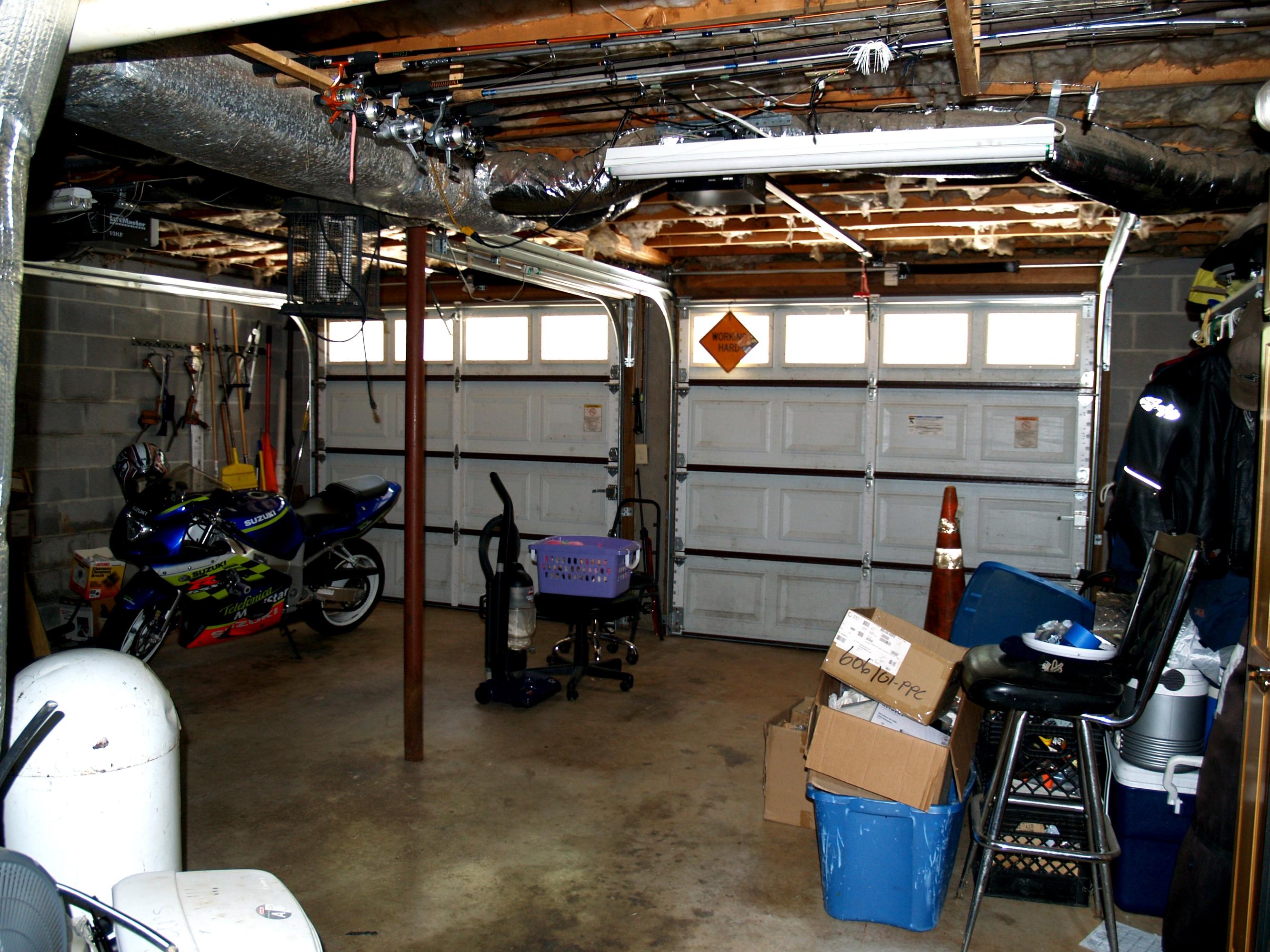 215 Disco Loop Road Friendsville, TN 37737 - Photo 28 of 40 Garage