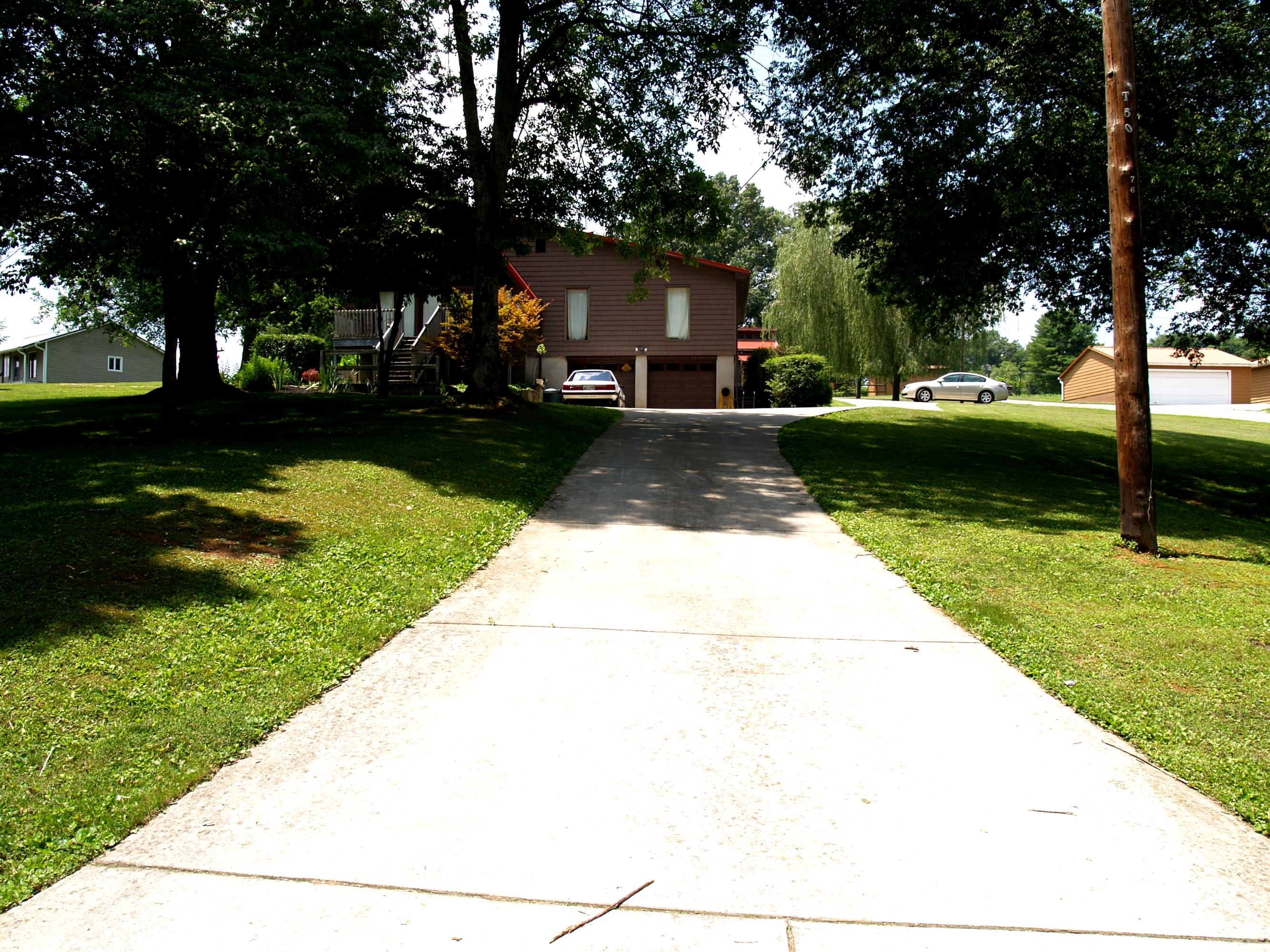 215 Disco Loop Road Friendsville, TN 37737 - Photo 5 of 40 Front of House