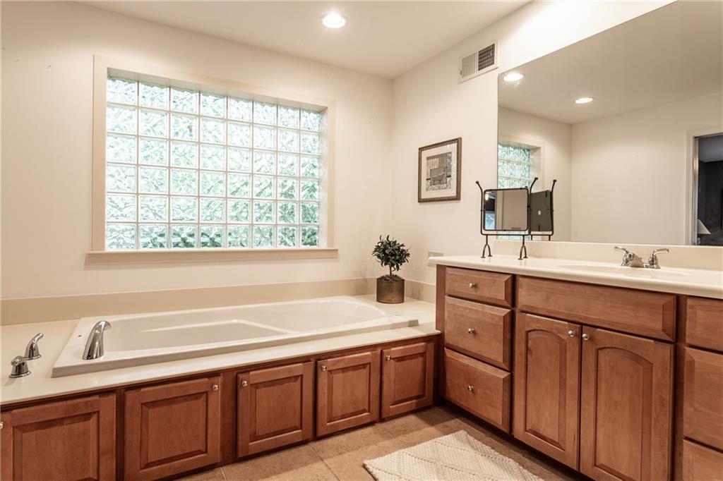 7224 Huntington Road Indianapolis, IN 46240 - Photo 20 of 47 Gallery Image 20