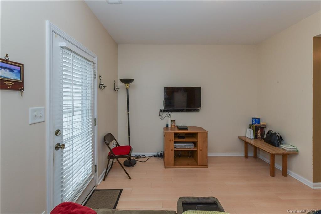 4889 Prosperity Ridge Road Charlotte, NC 28269 - Photo 8 of 18 Gallery Image 8