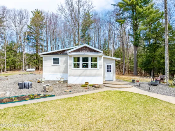 $339,900 | 77 Davitt Lake Road, Poestenkill, NY 12018