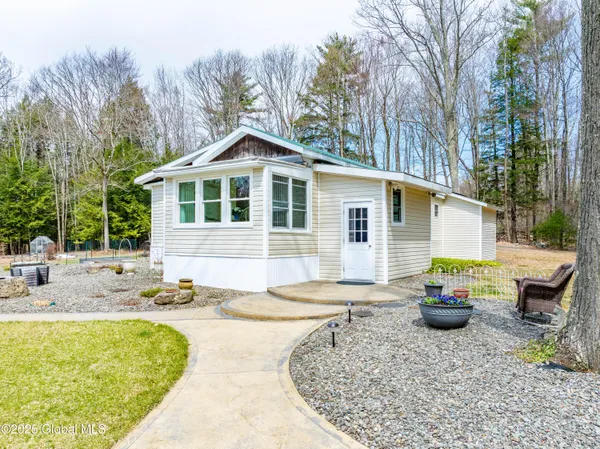 $339,900 | 77 Davitt Lake Road, Poestenkill, NY 12018
