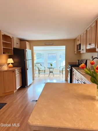 $339,900 | 77 Davitt Lake Road, Poestenkill, NY 12018