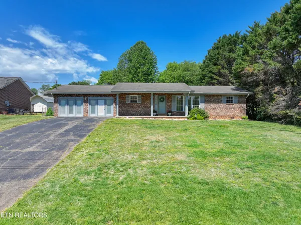 $355,900 | 410 1st Street, Seymour, TN 37865