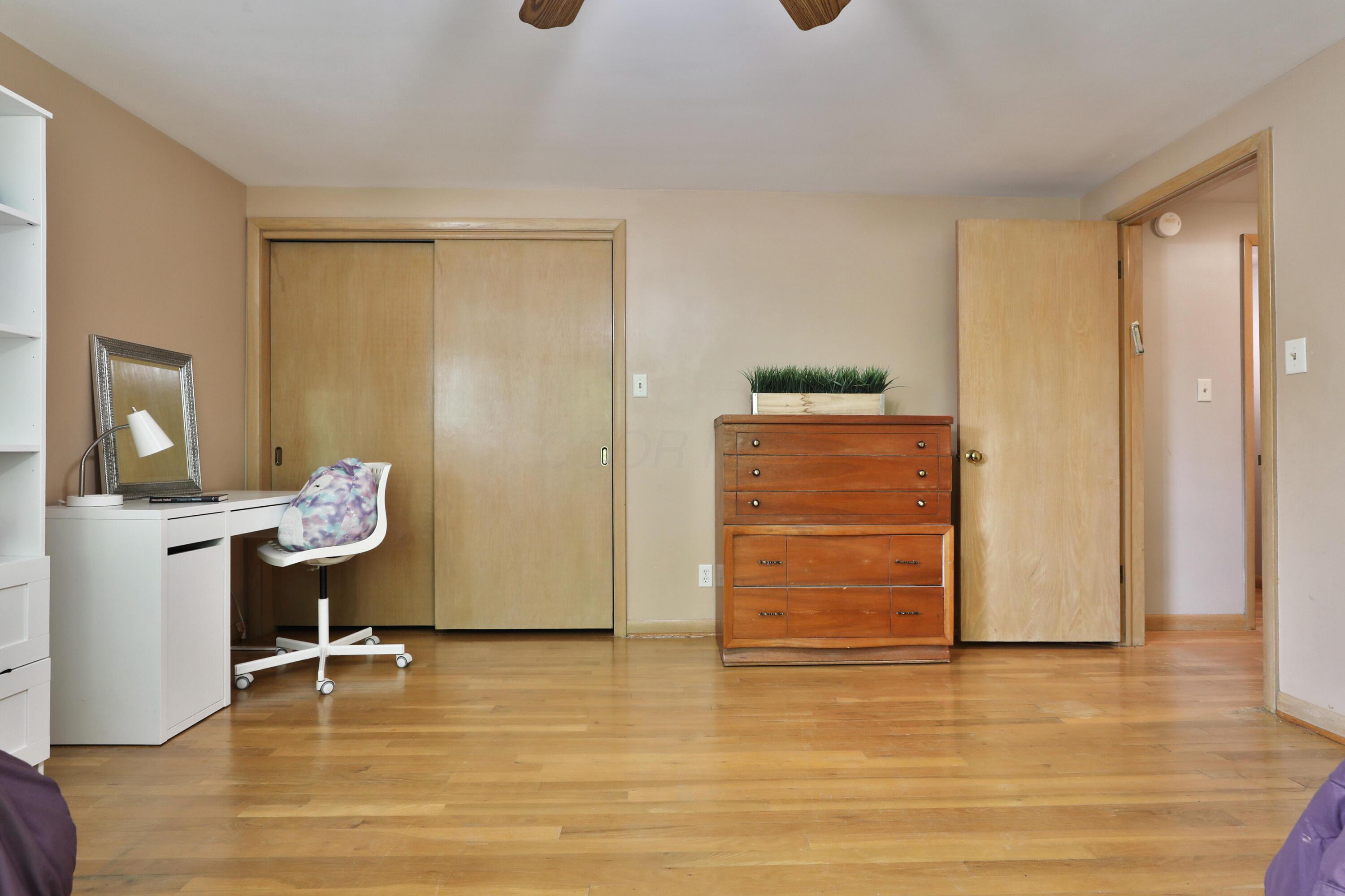1348 Haddon Road Columbus, OH 43209 - Photo 43 of 71