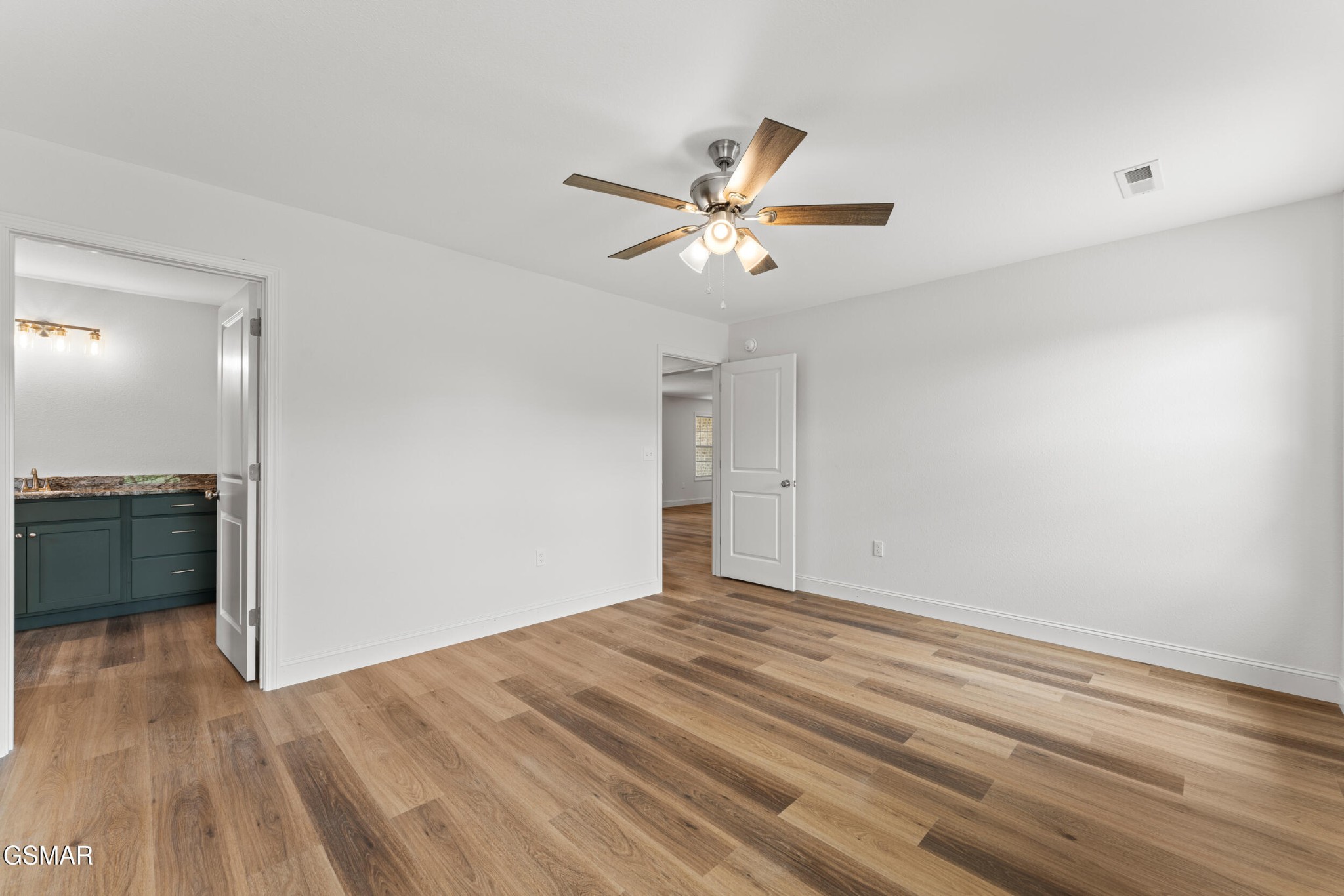 271 Cross Over Road Sevierville, TN 37876 - Photo 8 of 45 Gallery Image 8