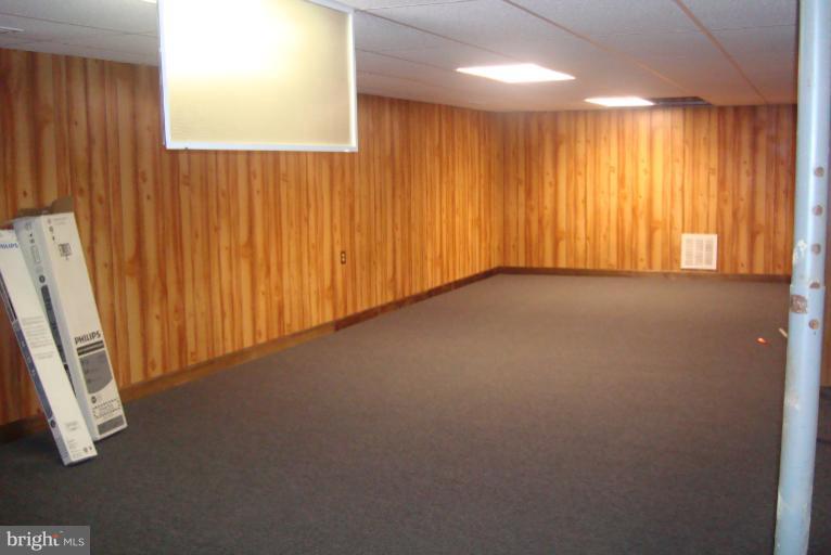 9001 Marye Road Partlow, VA 22534 - Photo 12 of 25 an empty room with windows