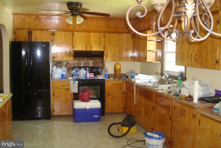 9001 Marye Road Partlow, VA 22534 - Photo 4 of 25