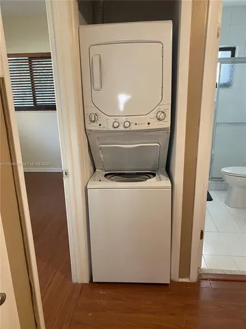 $3,400 | 8950 Collins Avenue, Unit 7, Surfside, FL 33154