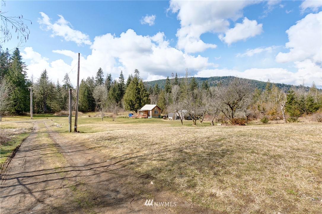 3568 Lindquist Road Bellingham, WA 98226 - Photo 3 of 19 Gallery Image 3
