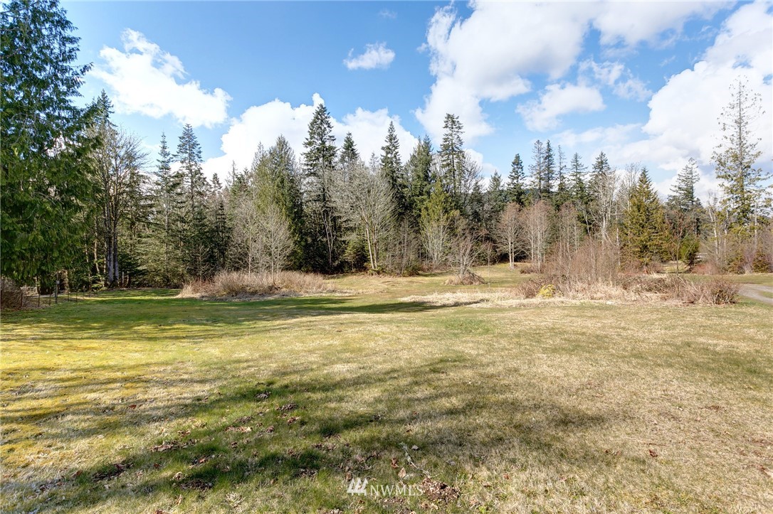 3568 Lindquist Road Bellingham, WA 98226 - Photo 6 of 19 Gallery Image 6
