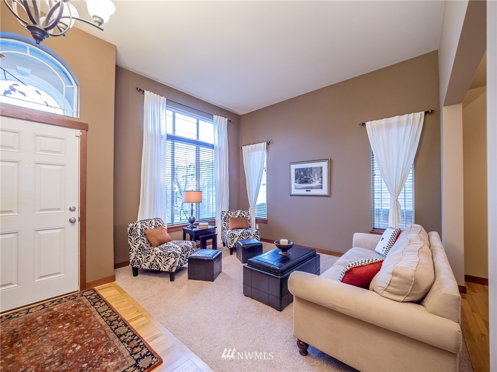4205 164th Place Southeast Bothell, WA 98012 - Photo 2 of 16 Gallery Image 2