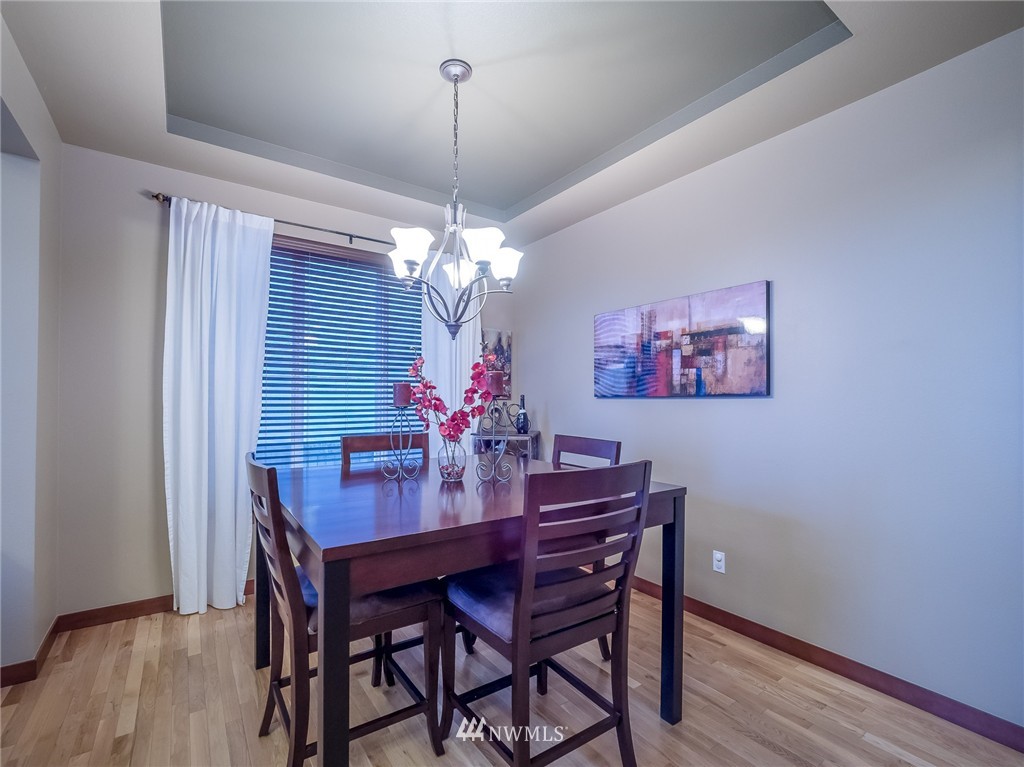 4205 164th Place Southeast Bothell, WA 98012 - Photo 4 of 16 Gallery Image 4