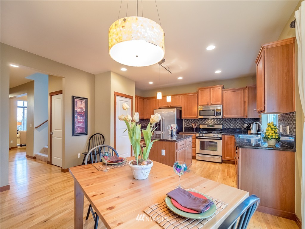 4205 164th Place Southeast Bothell, WA 98012 - Photo 7 of 16 Gallery Image 7