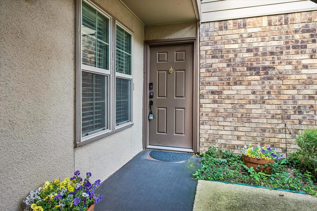 5300 Keller Springs Road, Unit 1077 Dallas, TX 75248 - Photo 4 of 25