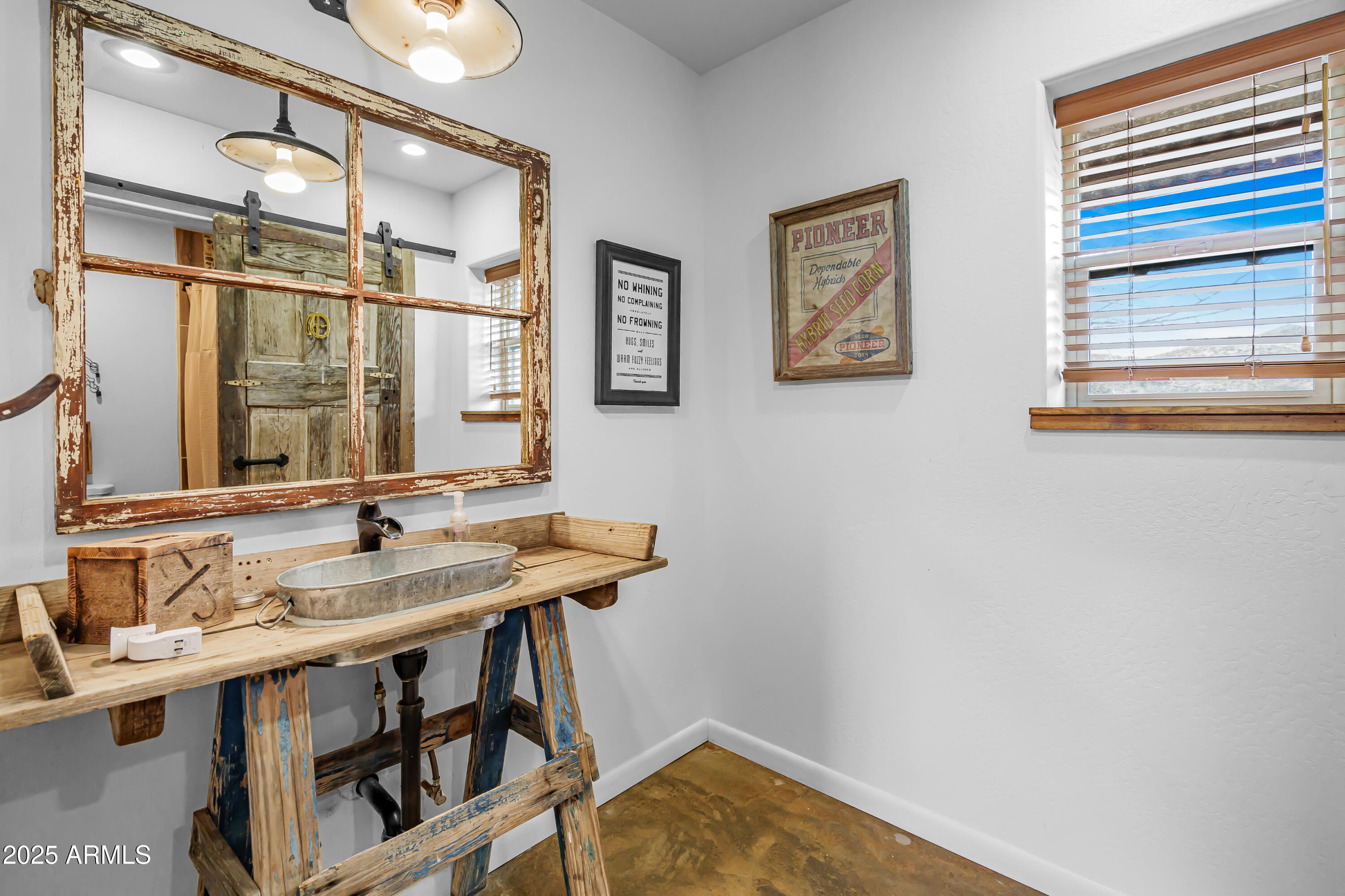 51238 North Pinal Ranch Road Miami, AZ 85539 - Photo 73 of 92 Motel Bath II