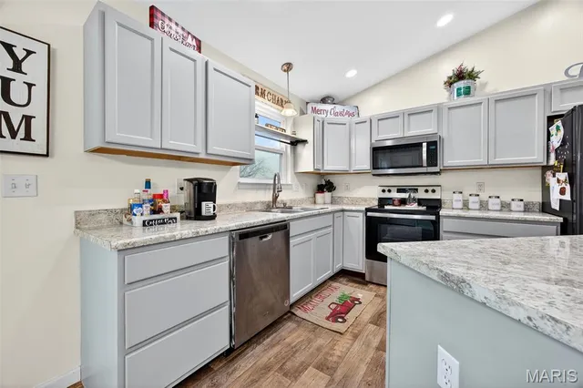 $305,000 | 77 Colton Jesse Drive, Winfield, MO 63389