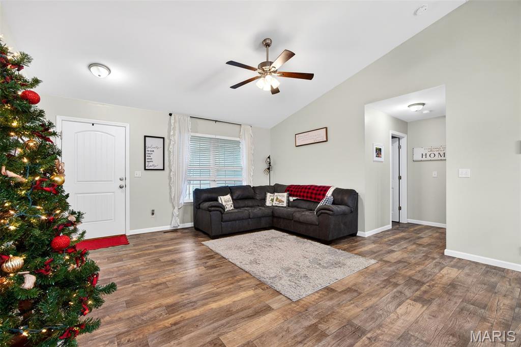 77 Colton Jesse Drive Winfield, MO 63389 - Photo 5 of 35