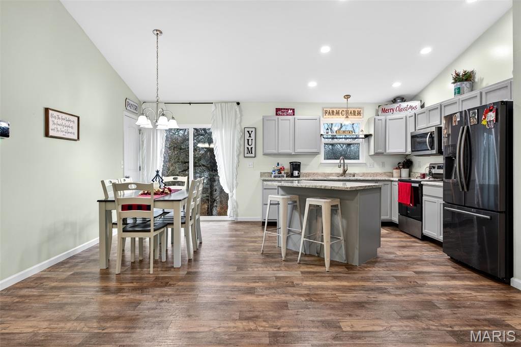 77 Colton Jesse Drive Winfield, MO 63389 - Photo 7 of 35