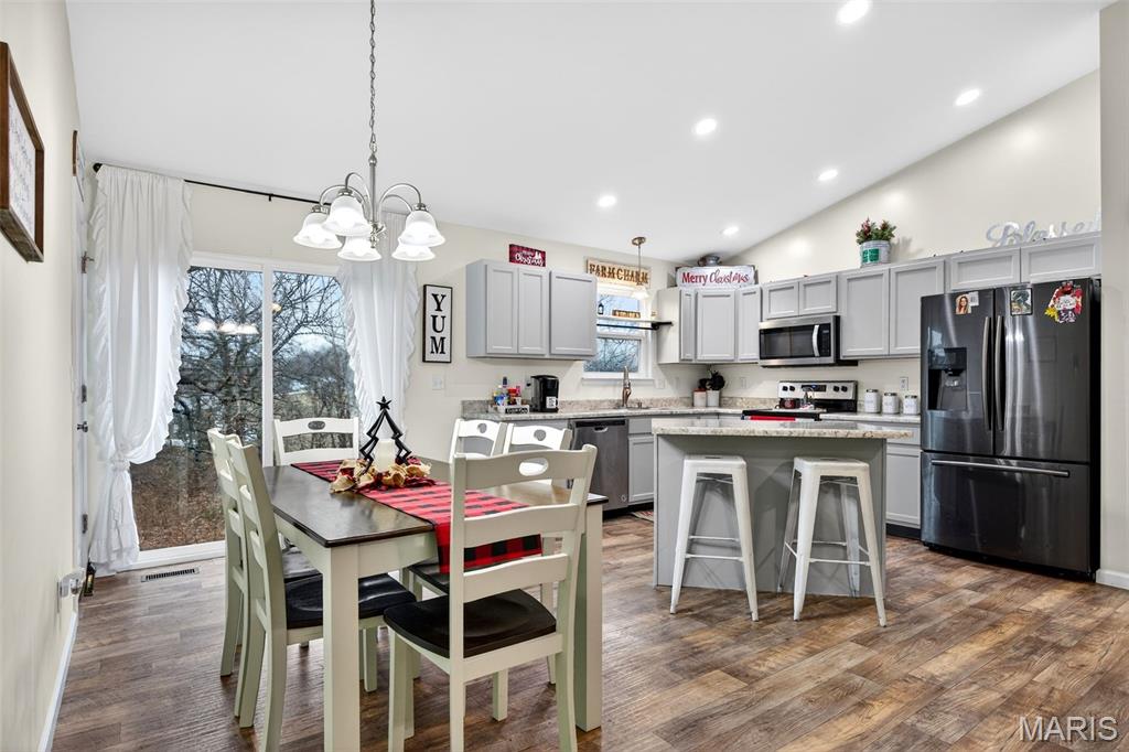 77 Colton Jesse Drive Winfield, MO 63389 - Photo 8 of 35