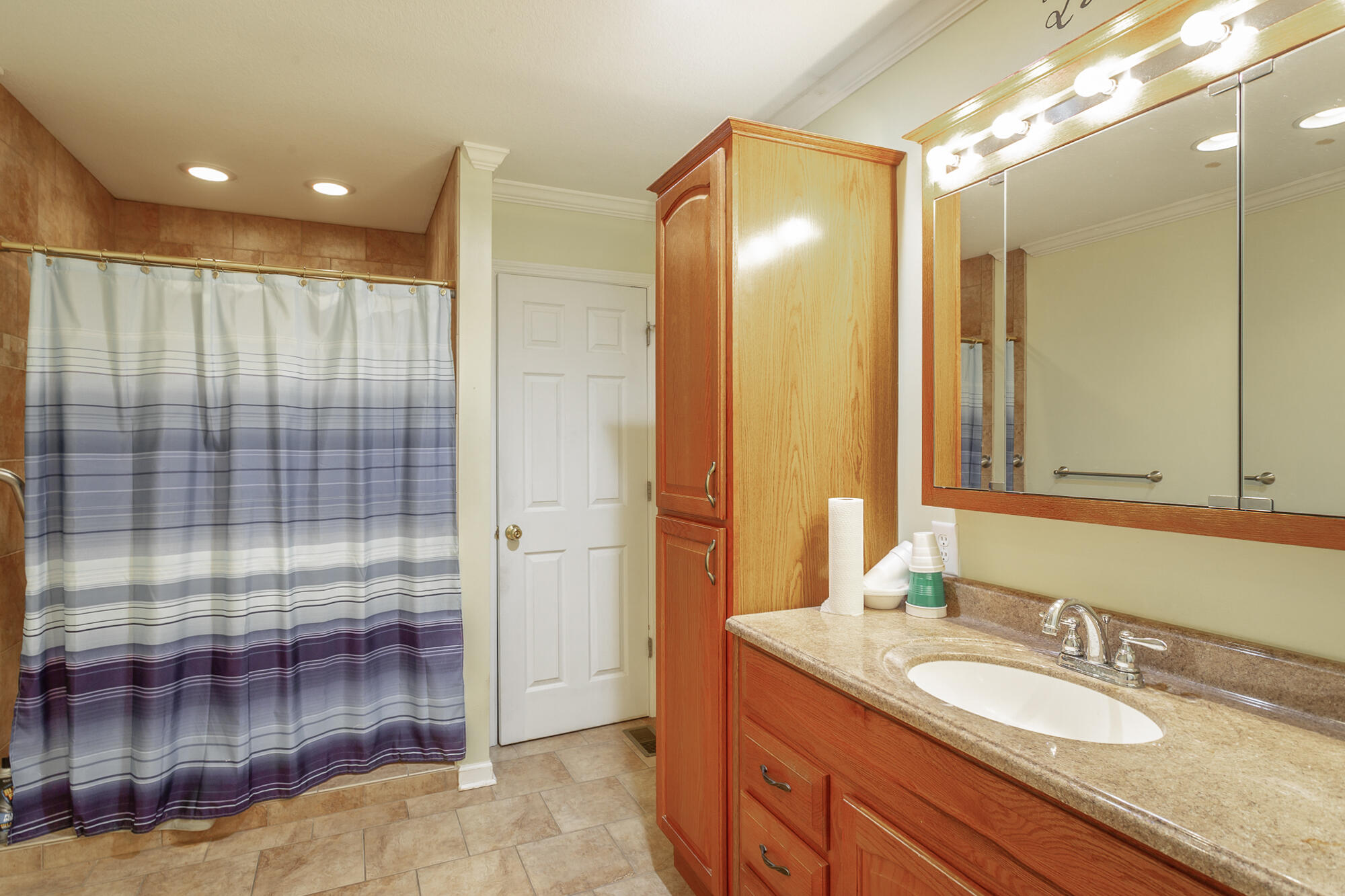 333 Cooper Road Rock Spring, GA 30739 - Photo 32 of 48 Master Bath