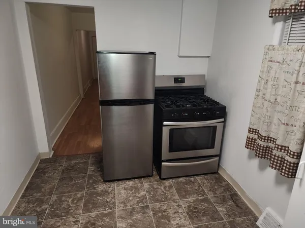 $1,150 | 214 Stroud Street, Wilmington, DE 19805