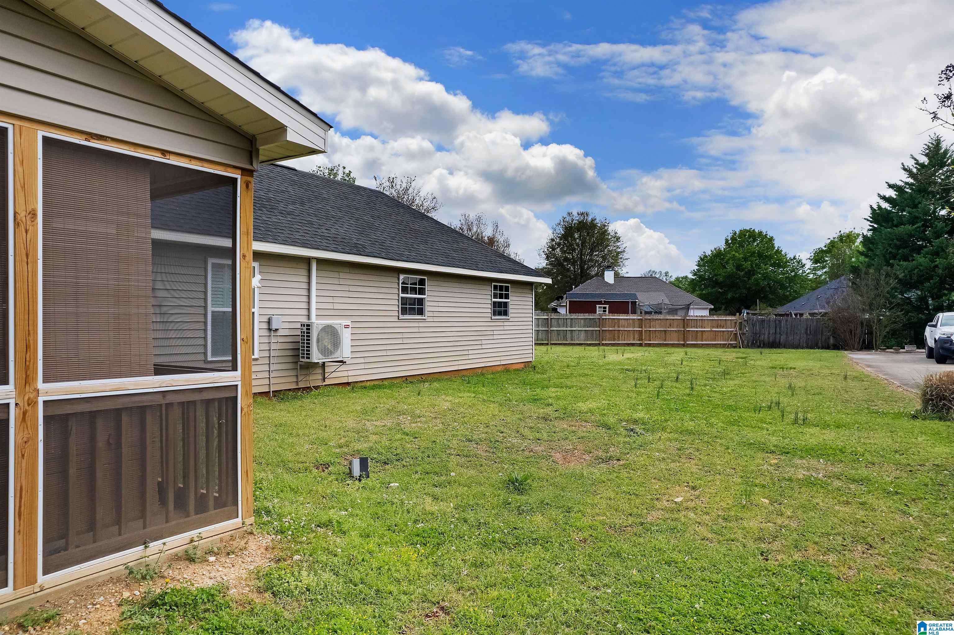 114 Horseshoe Circle Alabaster, AL 35007 - Photo 34 of 44