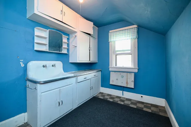 $230,000 | 512 East Wabasha Street, Winona, MN 55987