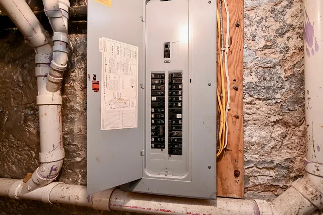 $230,000 | 512 East Wabasha Street, Winona, MN 55987