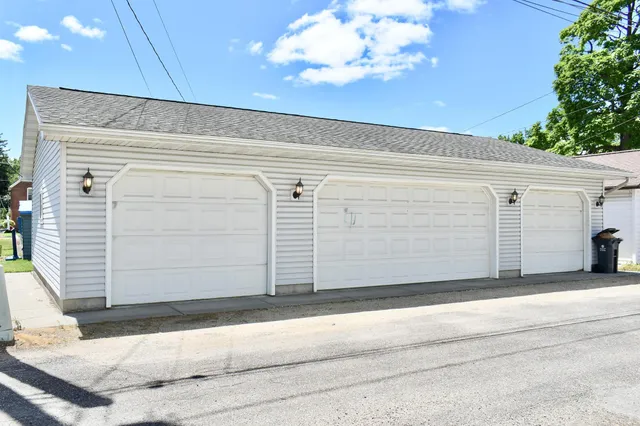 $230,000 | 512 East Wabasha Street, Winona, MN 55987