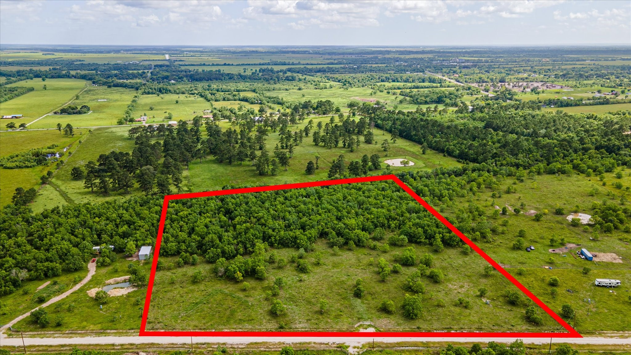 348 Private Road Liberty, TX 77575 - Photo 2 of 37