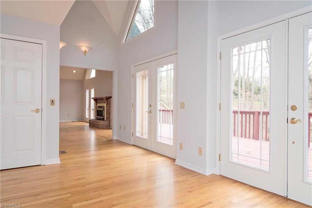 1052 Frye Bridge Road Clemmons, NC 27012 - Photo 2 of 30 Gallery Image 2