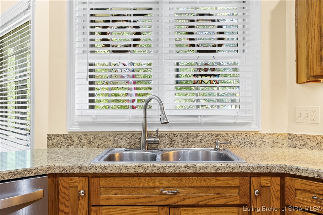 1185 South Moon Road Scottsburg, IN 47170 - Photo 11 of 86