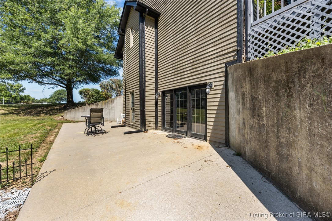 1185 South Moon Road Scottsburg, IN 47170 - Photo 54 of 86