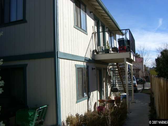 337 East Taylor Street Reno, NV 89502 - Photo 4 of 5 a view of a house with a small yard