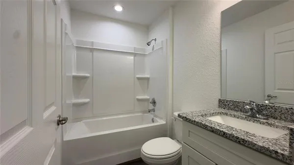 $1,675 | 122 Malauka Loop, Ocklawaha, FL 32179